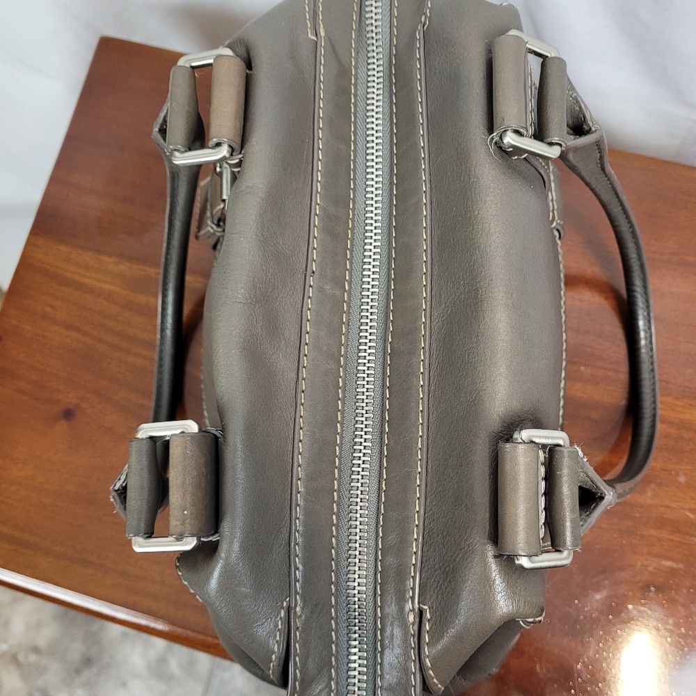 Michael Kors Olive Green Leather Shoulder Bag - Picture 5 of 14